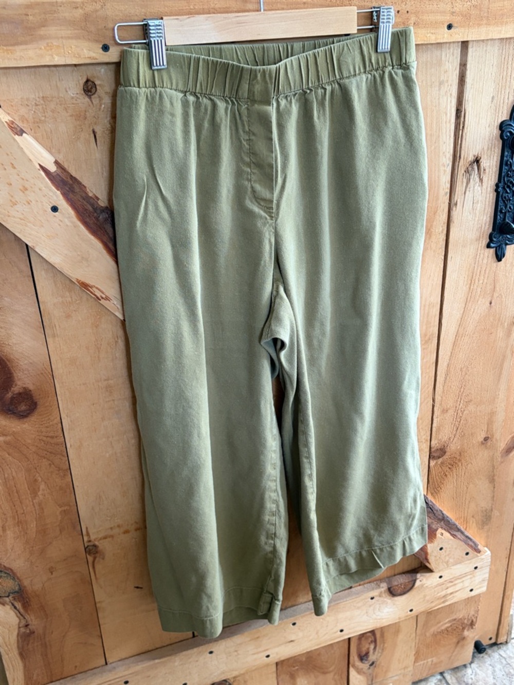 J. Jill Olive Green Pull-On Capris